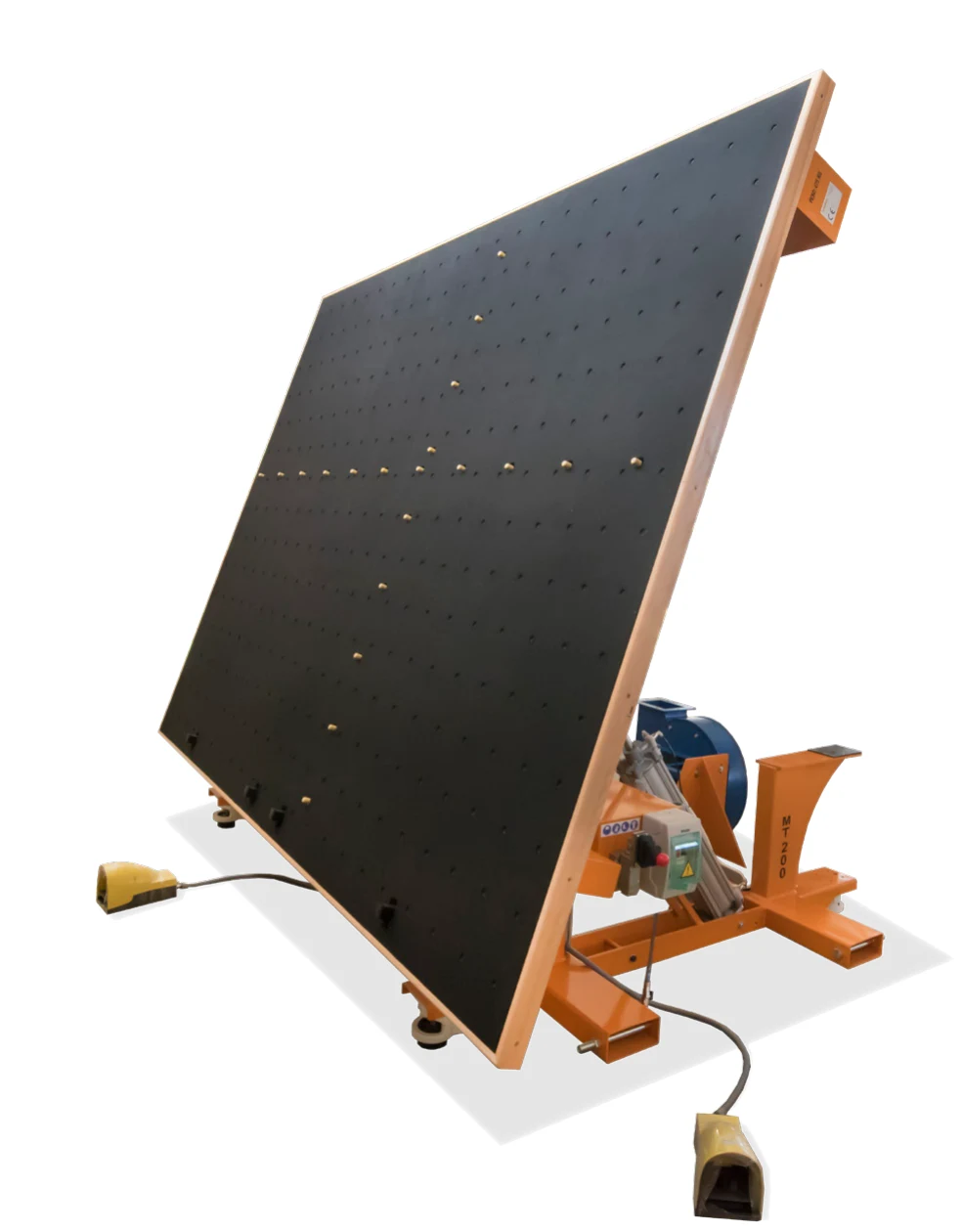 Gama MT · Configuración representativa de la gama; la ficha corresponde a MT-200F.